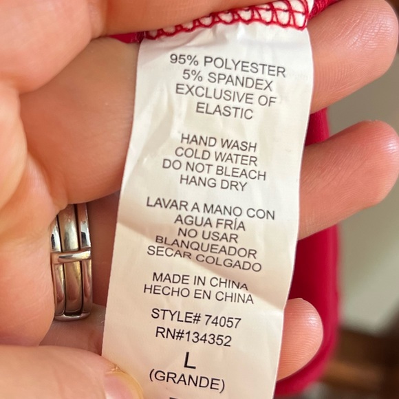 Red Rutched Dress, Fashion Nova dress, midi red dress, holiday dress - Picture 7 of 7